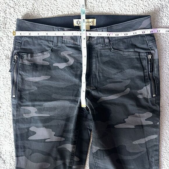 Democracy Women’s Ab Technology Camouflage Jegging Jeans! - Picture 6 of 12